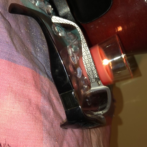 Coach sunglasses with case - Picture 4 of 8